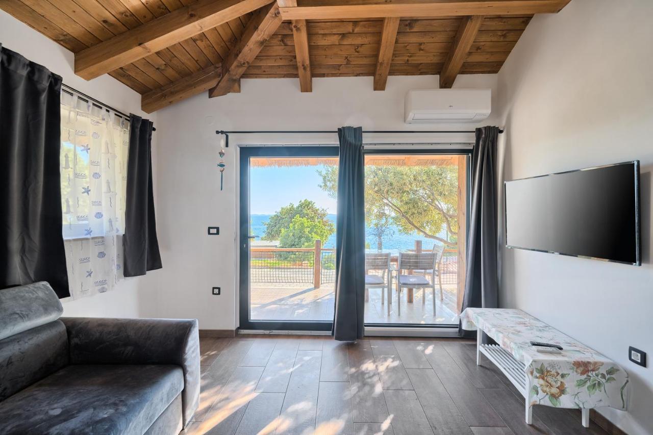 Kamp Lunga + Hotel Jezera Buitenkant foto